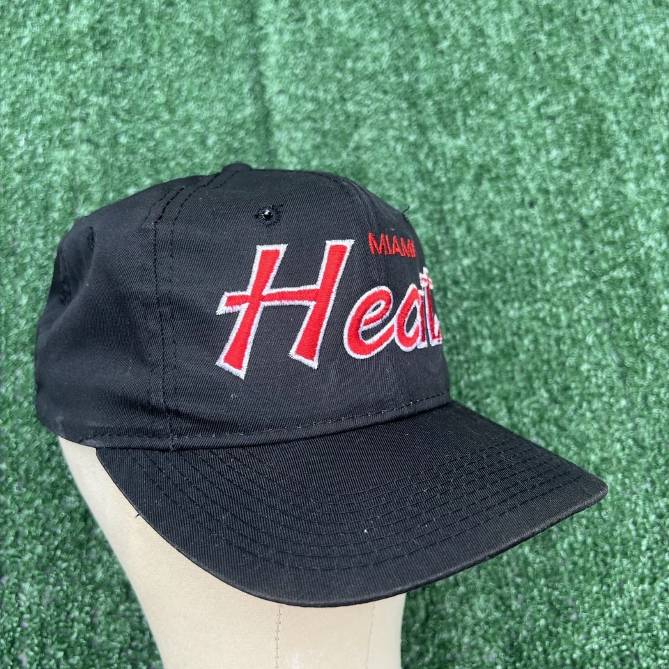 VTG 90s NBA Miami Heat Sports Specialties Red Script Black Twill Snapback Hat - Image 2 of 4