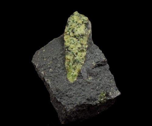 OLIVINA - FORSTERITE PERIDOT xenolite in basalto -- REP. CECO Smrčí /pj246 - Foto 11 di 15