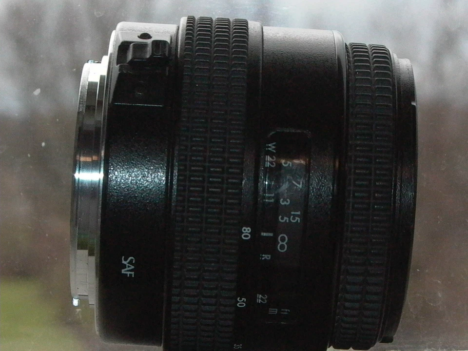 Promaster Spectrum 7 Canon EF 35-80mm F:4 Zoom EF mount, Caps, filter, working - Image 3 of 4