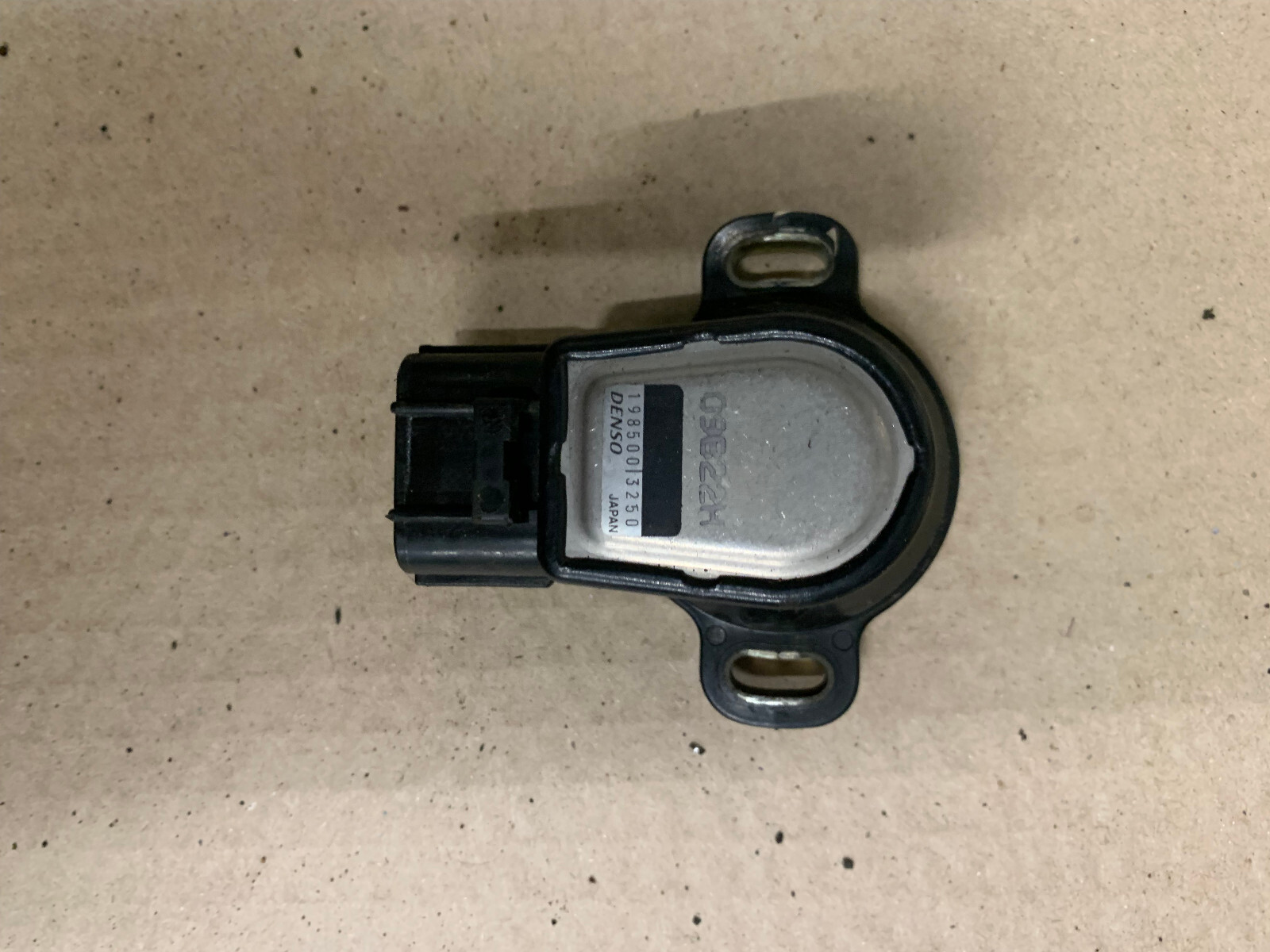 THROTTLE POSITION SENSOR / TPS Jaguar XK8 / XJ8 / XKR / XJR 19982002