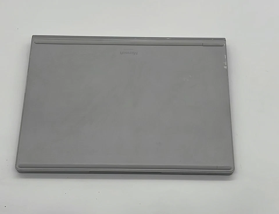 Microsoft Surfacebook 13.5 inch Intel Core i7 6th Gen. 8GB 256 SSD Free Delivery - Image 2 of 4