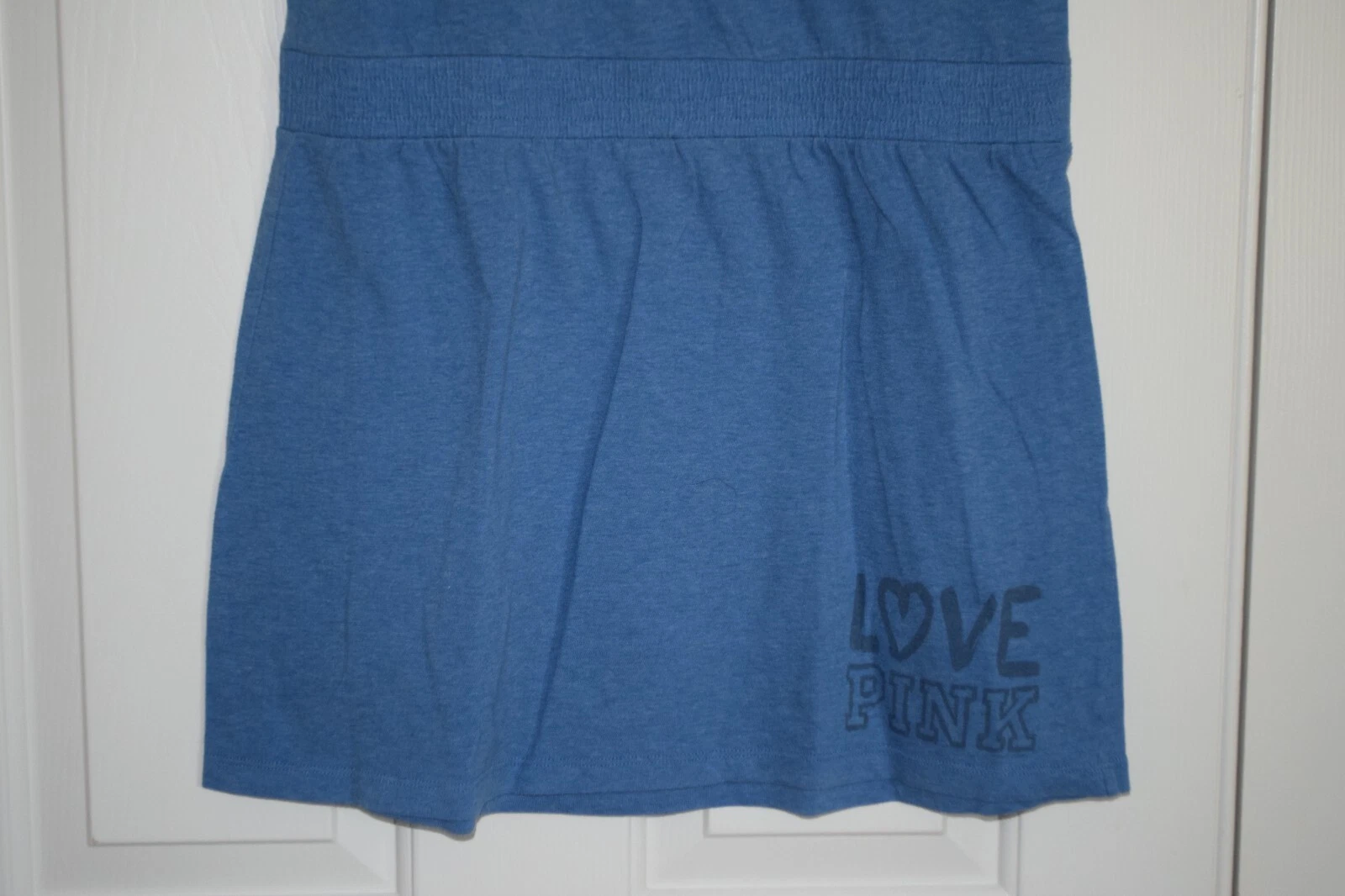 UNDERCOVER Abito Victoria's Secret ROSA taglia L blu scollo a V manica corta LOVE PINK sul fondo