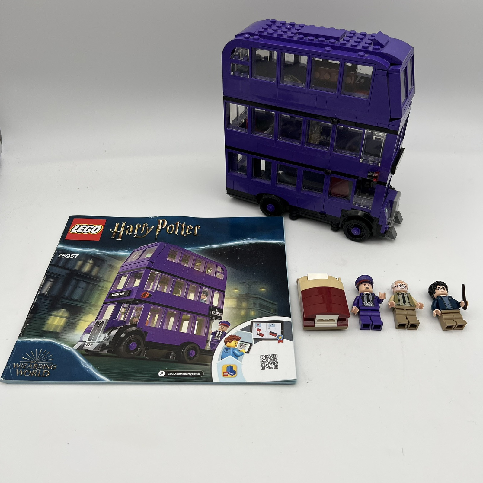 LEGO Harry Potter Knight Bus 75957 with Minifigures and Instructions