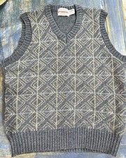 Vintage McGregor Sweater Vest Men Large Blue Wool Blend V Neck Grandpa 90s