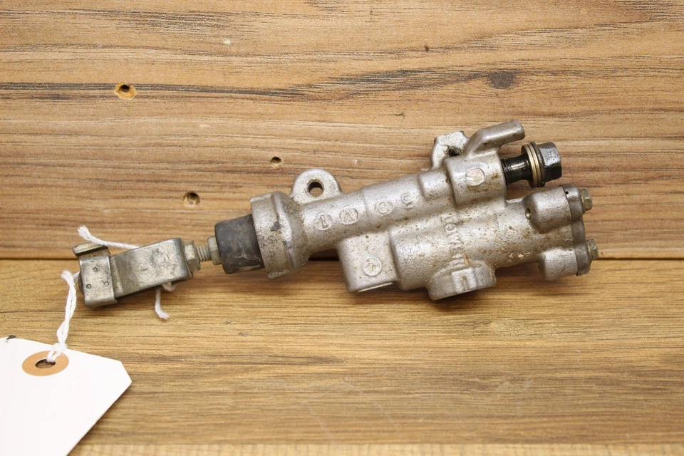 08-12 2011 11 本田 CRF250 R CRF 250 后背制动主缸 — 第 2/4 张图片