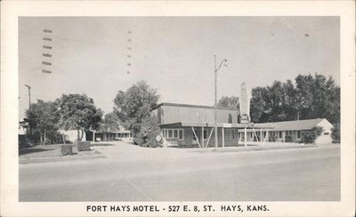 Hays, Kansas KS Fort Hays Motel 1961 Elko, NV Chrome Original Vintage Postcard