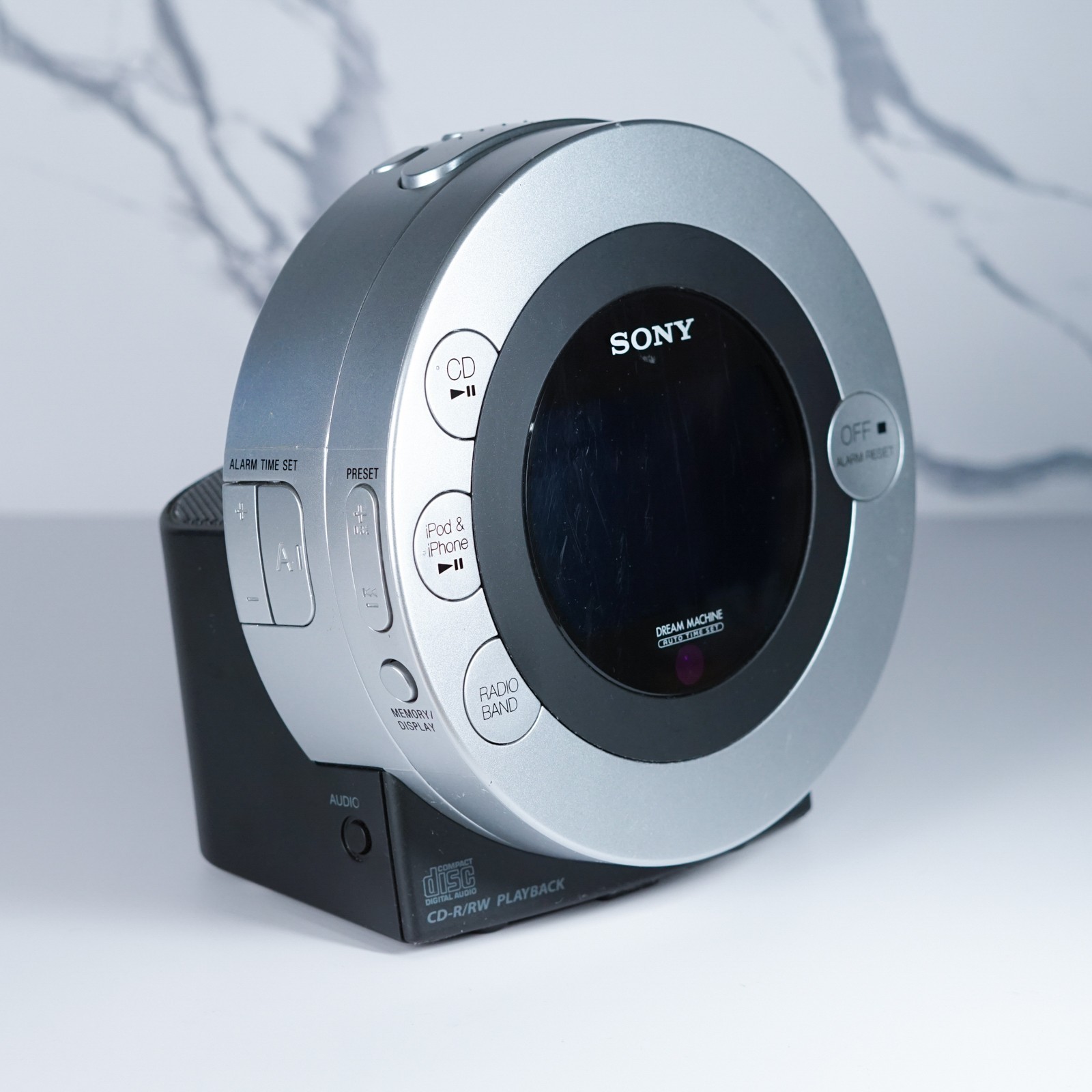 Sony Dream Machine ICF-CD3iP FM/AM Clock Radio w/CD Player iPhone/iPod Dock