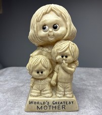 World's Greatest Mother Figurine 1973 O R & W Berries Cos Made In USA Resin Vtg