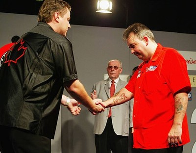 John Part shakes hands with Phil Taylor after knocking him out of - Old Photo