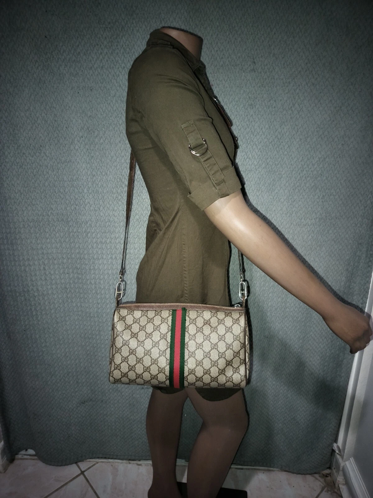 Sac bandoulière collection accessoires Gucci Sherry Line. RARE