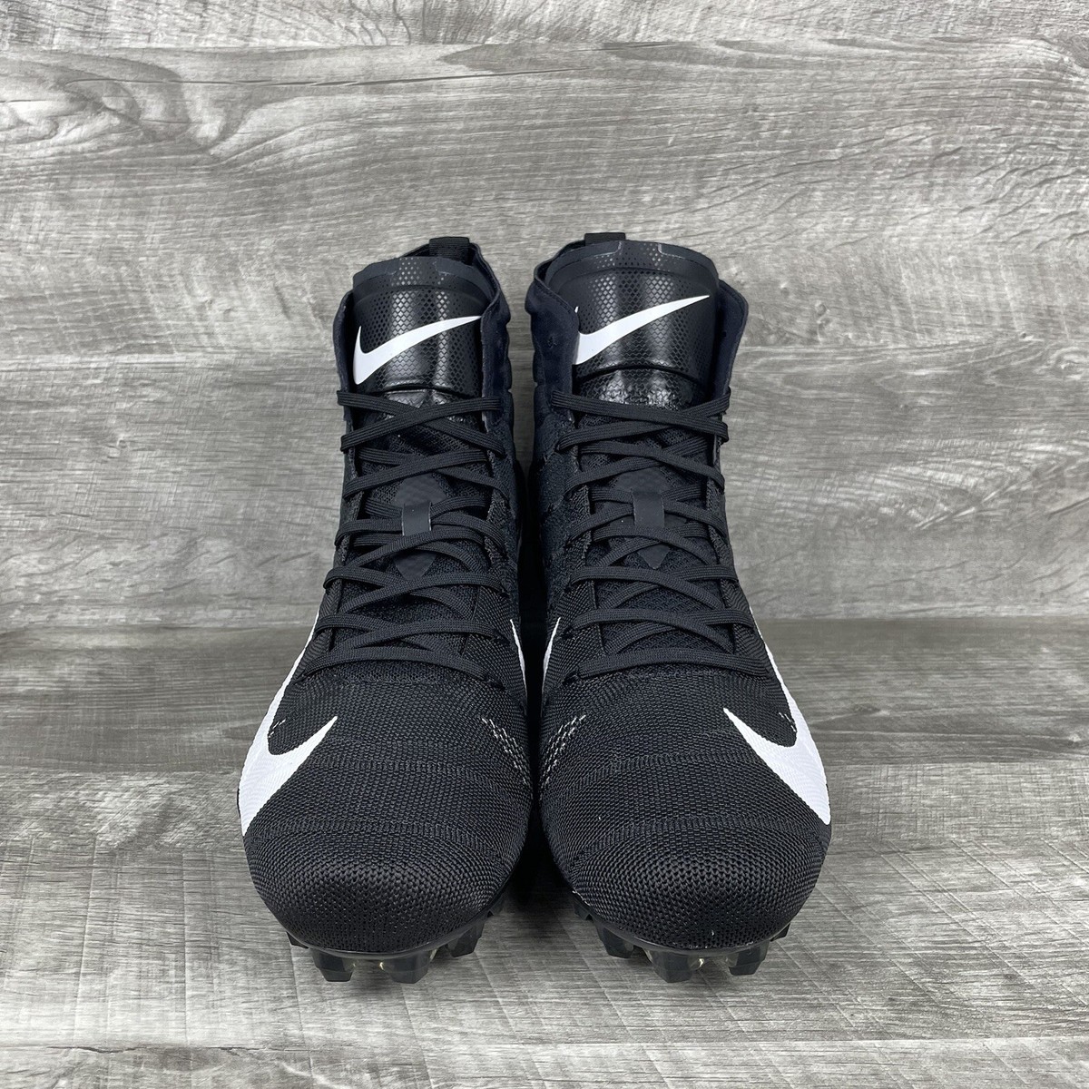 Nike Vapor Untouchable 3 Elite Football Cleats Men display picture 1