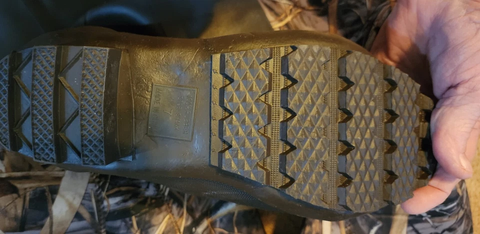 HISEA 600G Insulated Hunting Waders Rubber Boot Neoprene Chest Fishing SZ 7/40 - Image 4 of 4