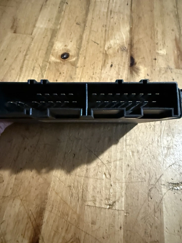 Módulo de control de transmisión Dodge Charger 2014-2020 P68347574AA. Foto 3 de 4