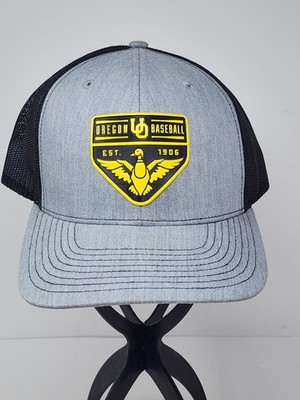 University of Oregon UO Ducks Trucker Style Baseball Hat Cap Mesh Black Gray New