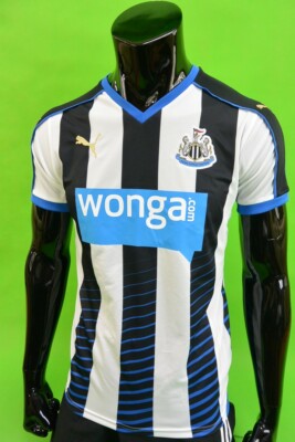 The Magpies 2015-2016 Puma Newcastle United Home Shirt SIZE S (adults)