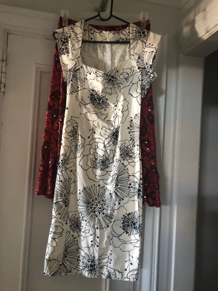 Vestido Lápiz Largo, Marca Aqua Macy’s, Blanco y Negro, Estampado Floral Abstracto Foto 3 de 3