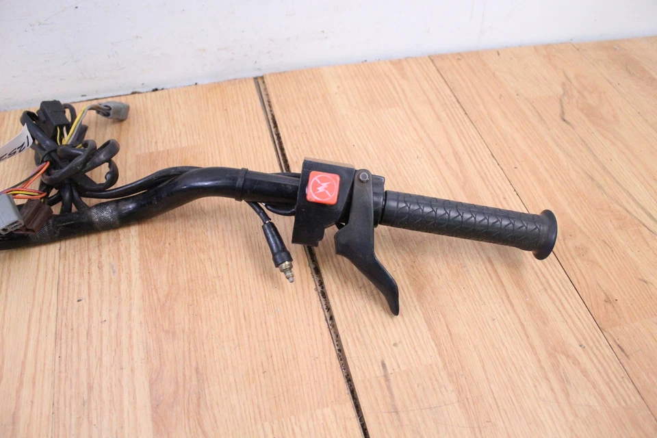 Manillar Ski-Doo Summit 670 X 1999 con controles Foto 3 de 4