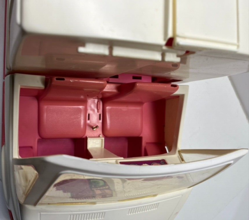 Vintage 1992 Barbie Golden Dream Wohnmobil Camper Wohnmobil mit abnehmbarem LKW gebraucht - Bild 16 von 18