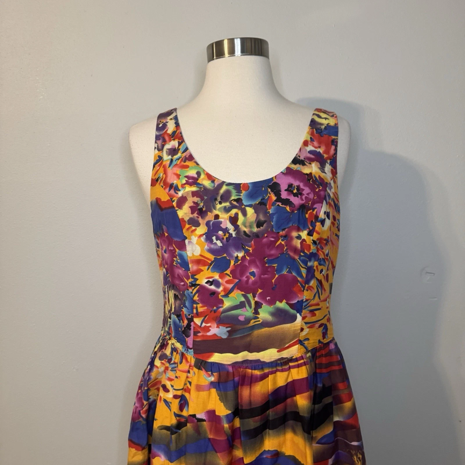 VETEMENTS Abito Ducky in gomma taglia small astratto multicolore lunghezza ginocchio foderato 100% seta