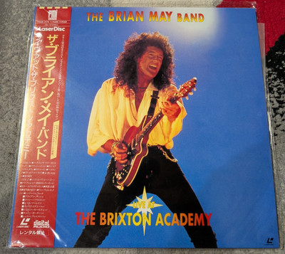 希少 ザ・ブライアン・メイ・バンド レーザーディスク TOLW-3178 THE BRIAN MAY BAND LIVE AT THE BRIXTON ACADEMY 帯付き ☆ PayPay(ペイペイ)決済可能 ☆ 札幌市 清田区 平岡 The Brian May Band Live at The Brixton Academy Laserdisc Japan