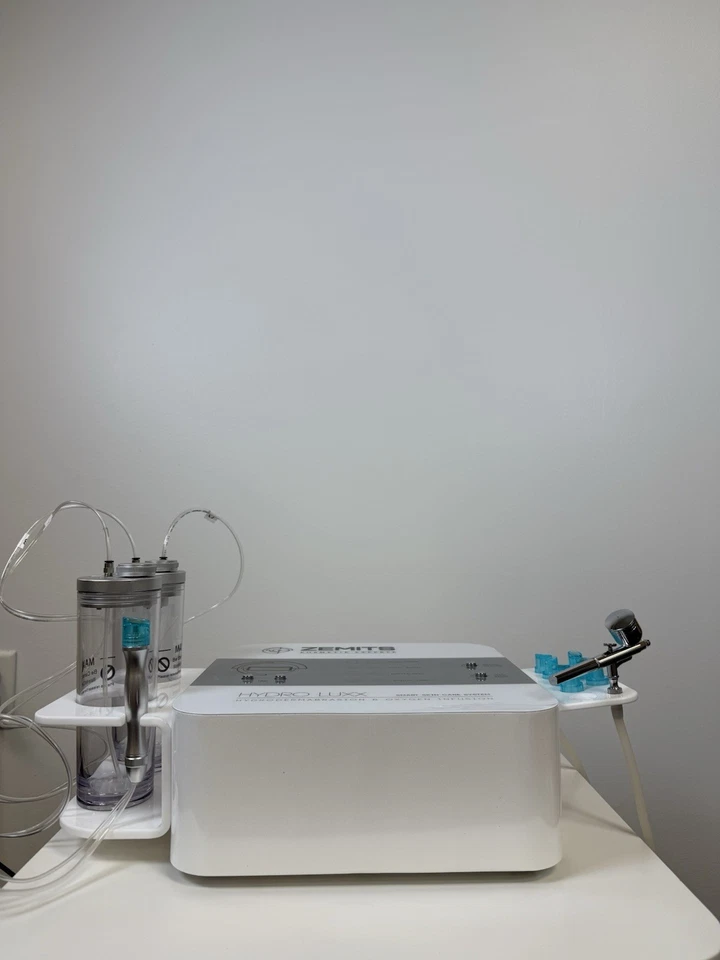 Máquina de esteticista hidrofacial Zemits HydroLuxx HydraFacial, dispositivo OxyGeneo Foto 4 de 4