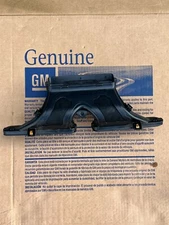 Windshield Defroster Outlet Duct - GM (84010168)