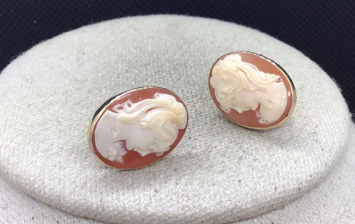 Vintage 14K Yellow Gold Genuine Carved Shell Cameo Screw Back Earrings JJ215 - Picture 2 of 5