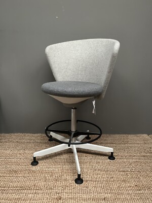 BENE “BAY” Ergonomic Chair Counter /Draughtsman Stool By