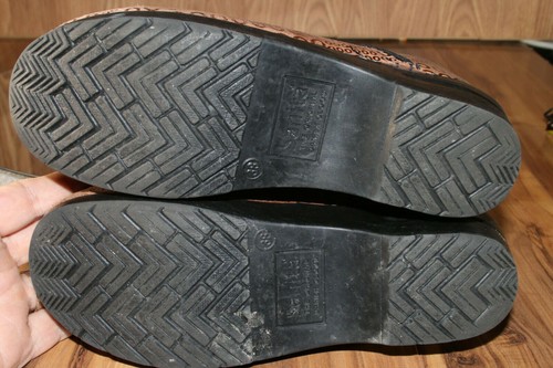 Sanita The Original Danish Clogs Shoes Mules All O's US 7.5, EU 38 GUC ! - Picture 2 of 12