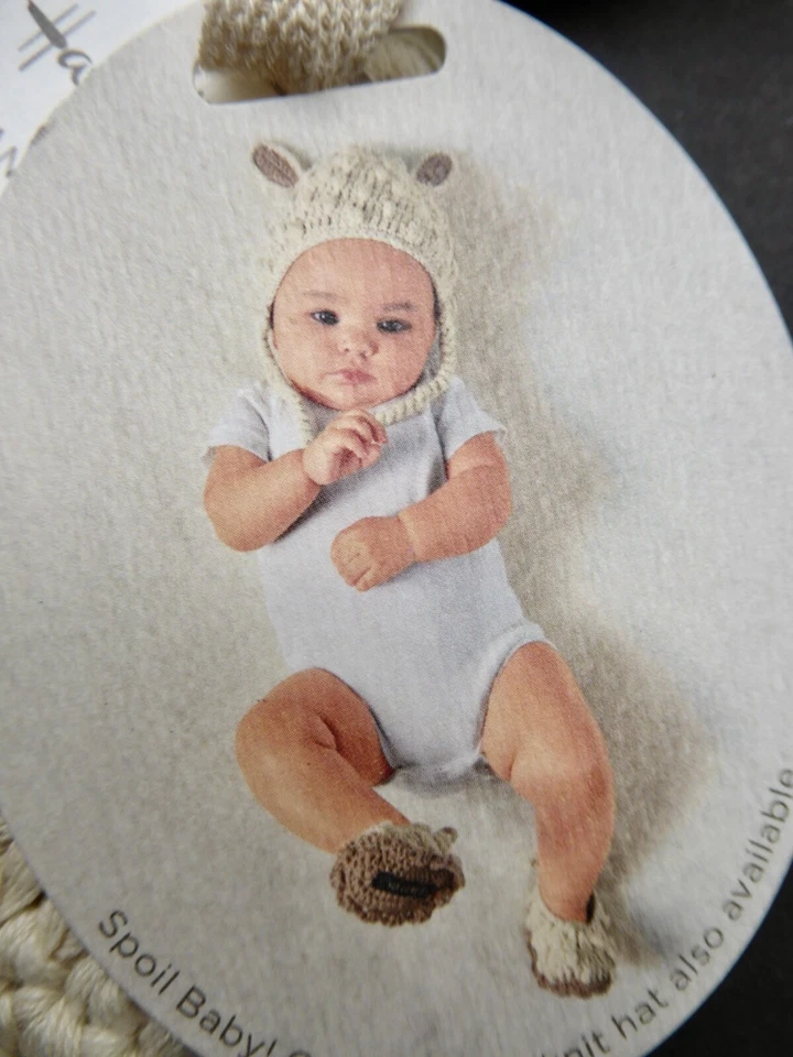 Hallmark ручной вязки Baby Beanie/шляпа ~ бежевый с медвежьими ушами ~ кисточки галстуки ~ новый с Ярлыками ~ 0-12 mos - Изображение 2 из 4