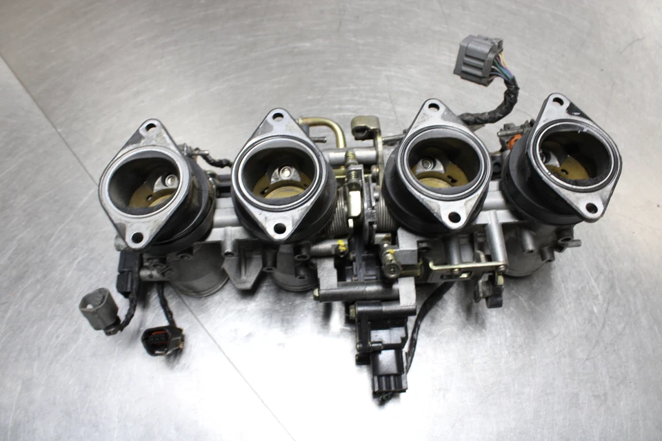 03-06 Kawasaki Z1000 Carb Carburetors Throttle Bodies Foto 3 de 4