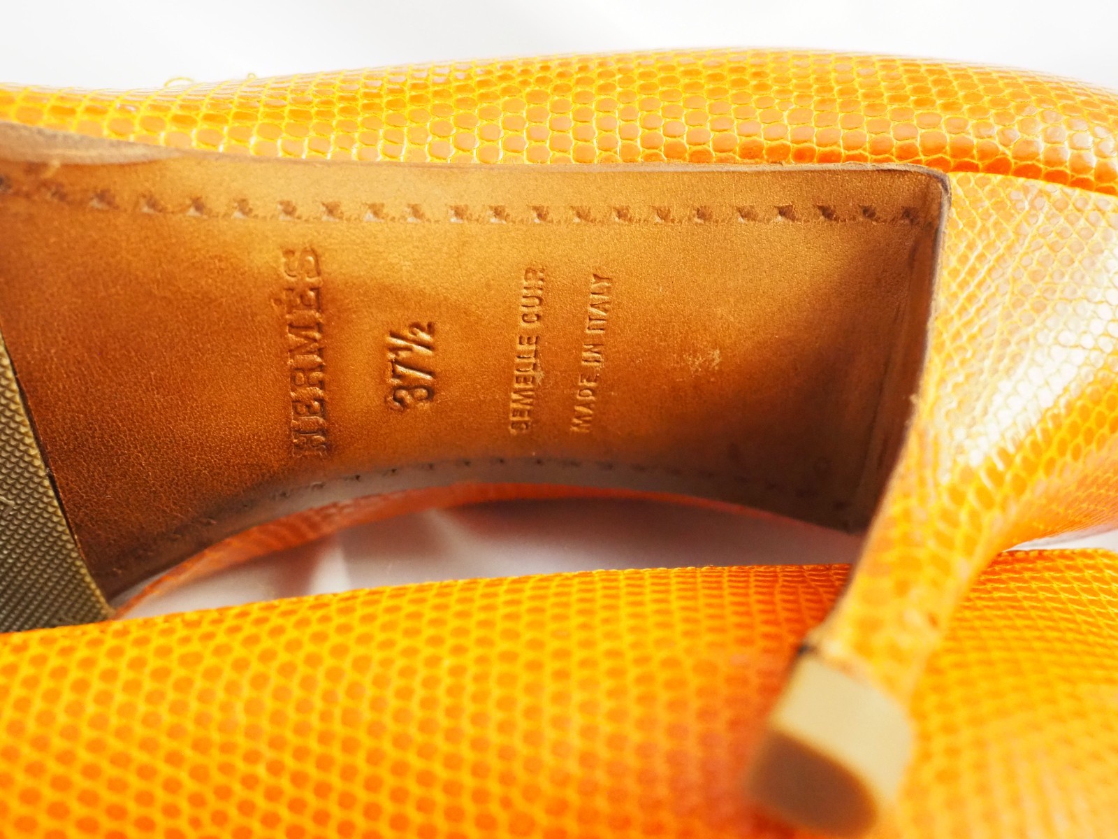 Vintage Hermès orange python leather pumps Size 3… - image 17