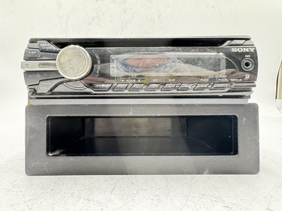 Sony Radio Stereo FM/AM Compact CD player CDX-GT260MP