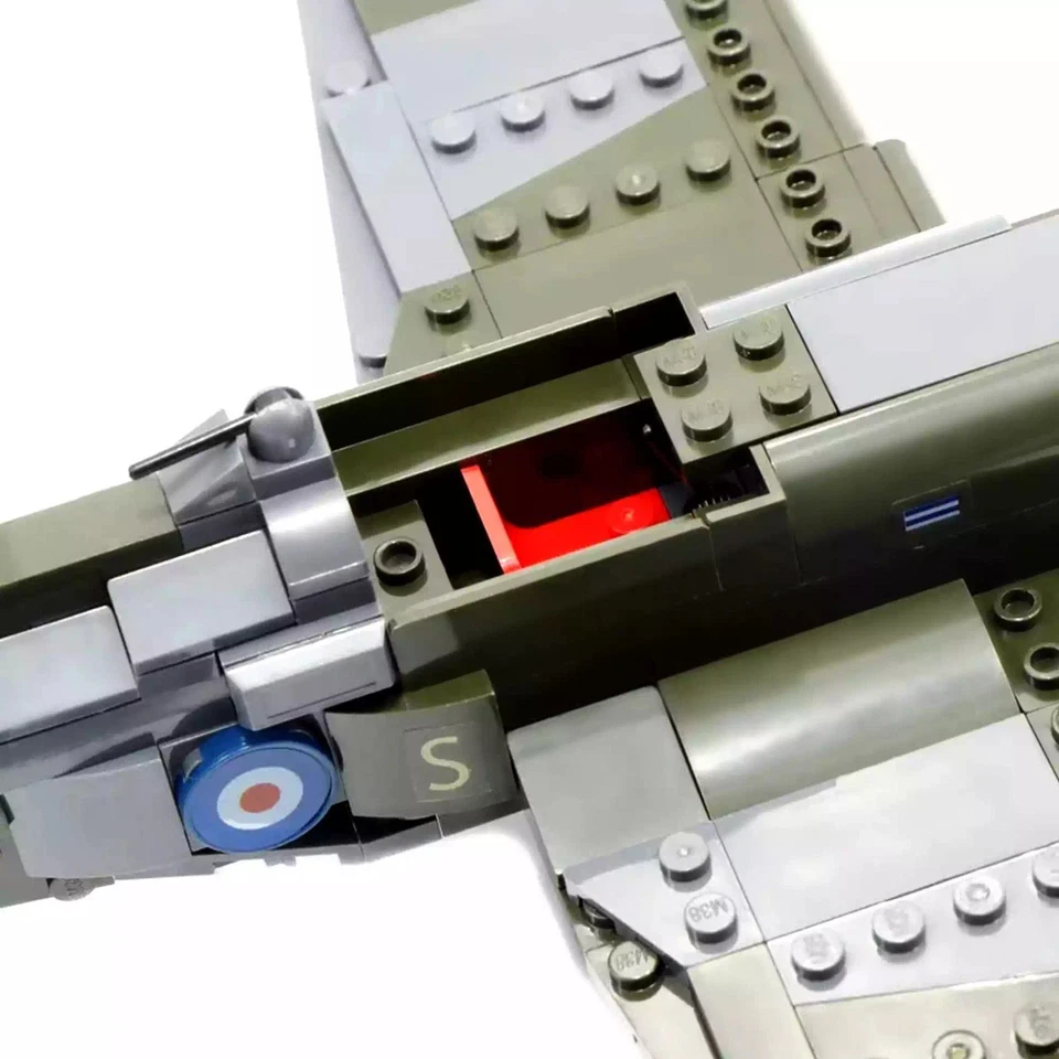 WW2 Spitfire Fighter 290 Pcs - image 4 of 4