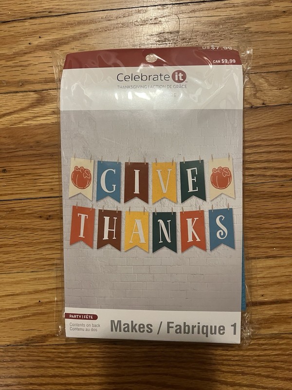 “Give Thanks” Thanksgiving Banner - New