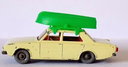 Matchbox Lesney No.45B Ford Corsair Saloon Car GPW & Boat (1965-70).
