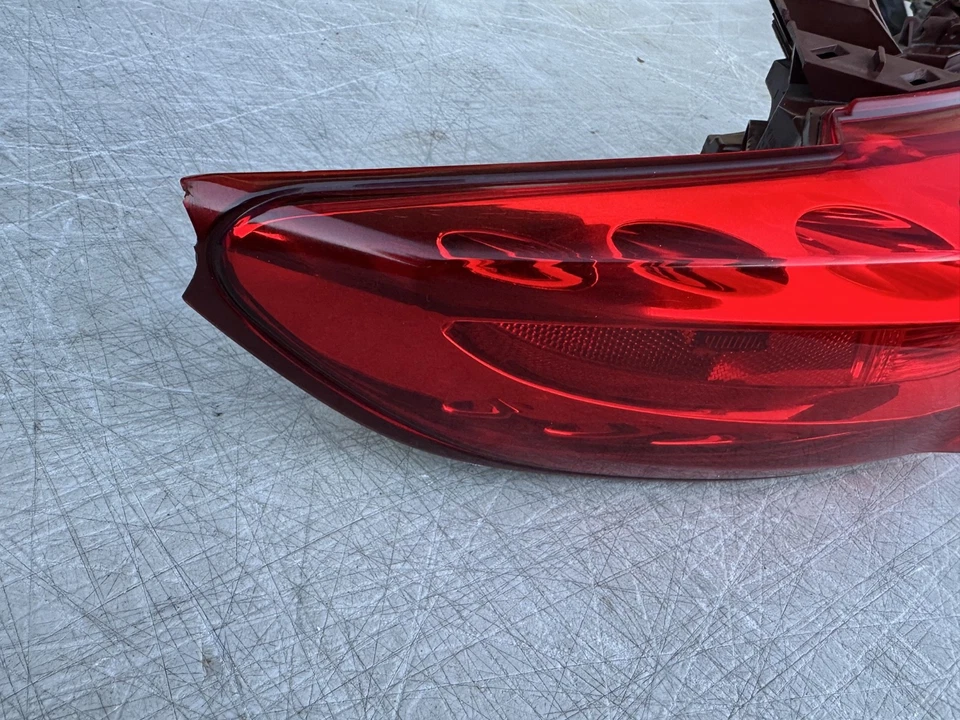 2011 INFINITI FX35 ЗАДНИЙ ВНЕШНИЙ ЗАДНИЙ ФОНАРЬ ЛЕВАЯ СТОРОНА (ИМЕЕТ НЕКОТОРЫЕ ПОВРЕЖДЕНИЯ) OEM - Изображение 3 из 4