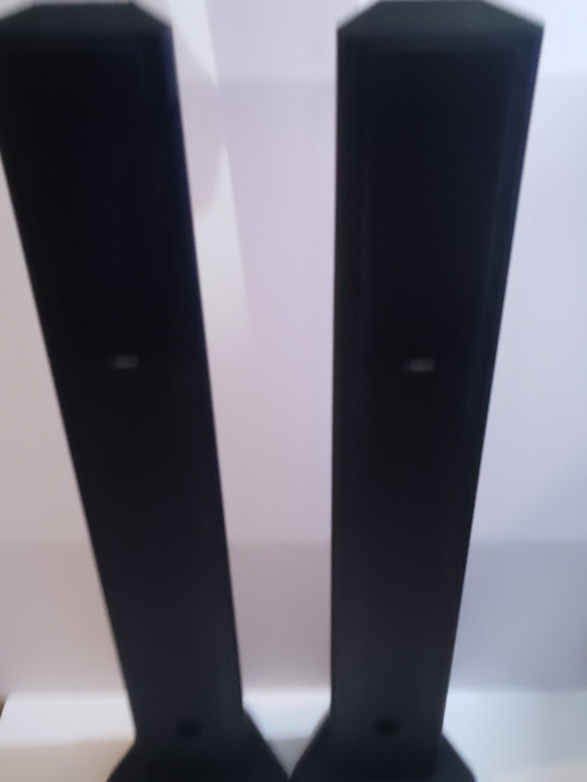 Yamaha NS f120 Stereo Speakers Front Left and Right W/ Stand
