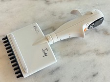 Biohit eLINE e300 12 Multi Channel Pipette, Handheld Electronic Pipet, 30-300uL