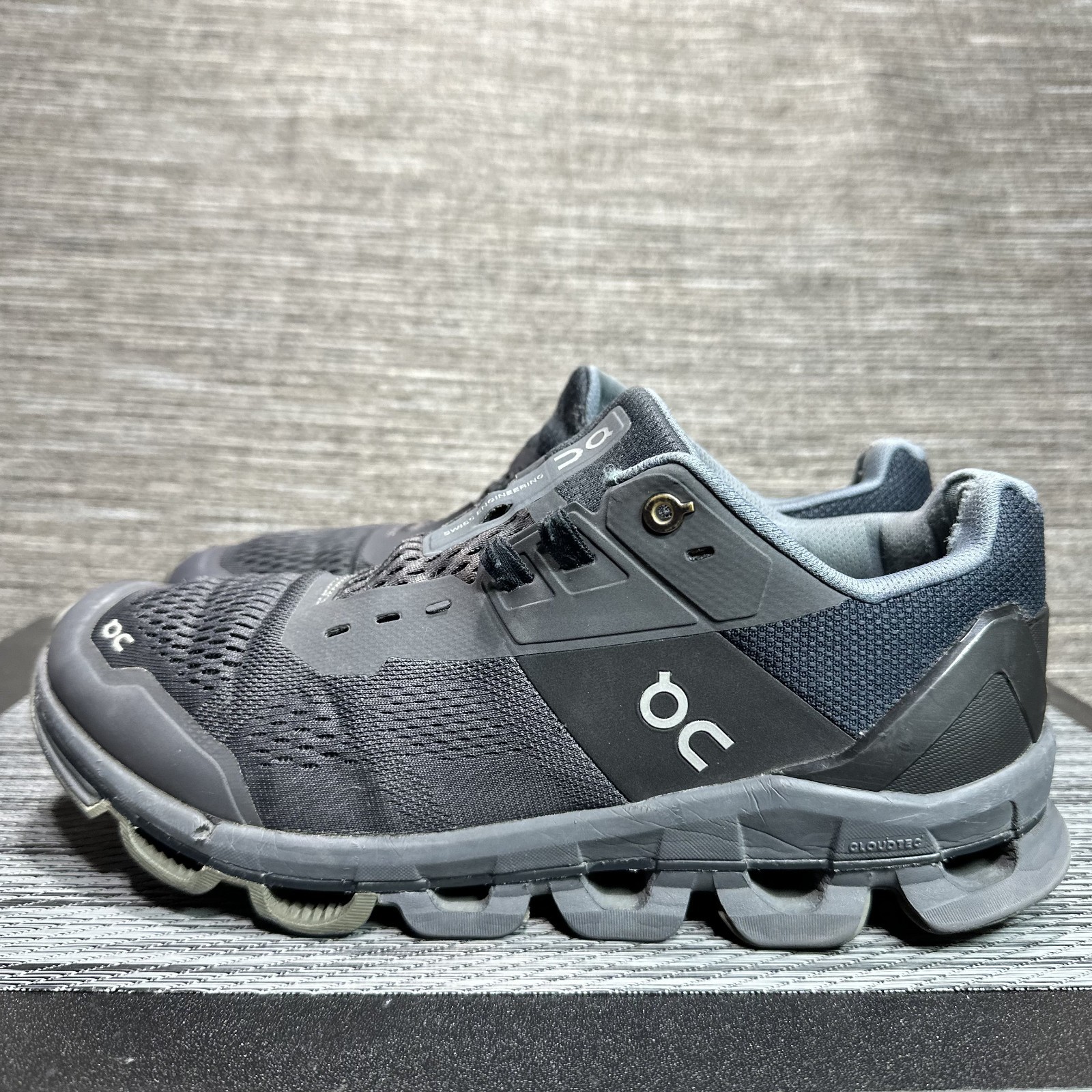 ON Cloud Cloudace Trainer Running Shoes Comfort B… - image 1