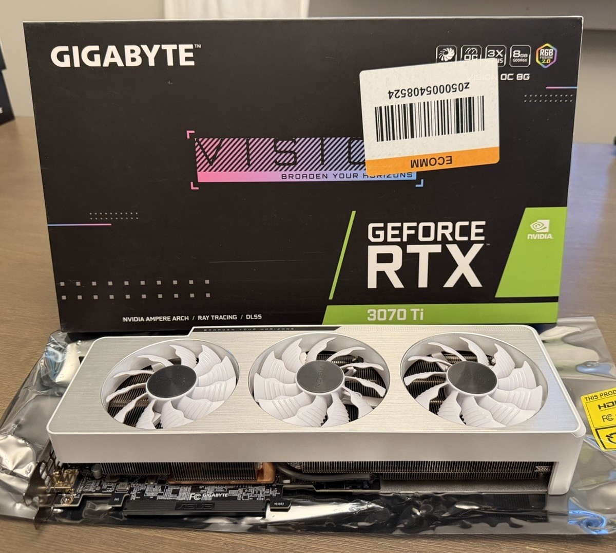 RTX3070ti gigabyte vision グラフィックボード GIGABYTE GeForce RTX 3070 Ti VISION OC 8GB GDDR6X Graphics Card