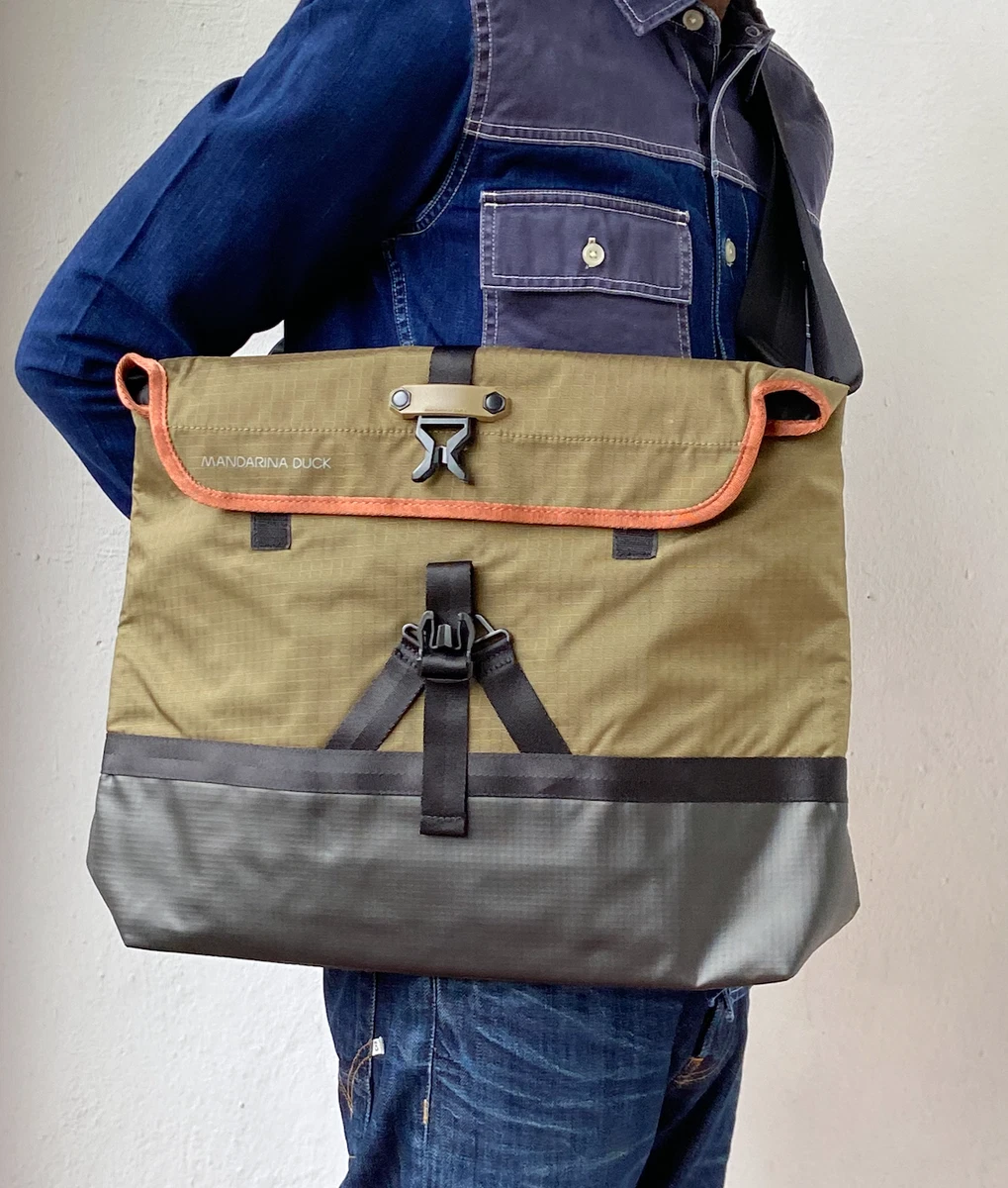 Mandarina duck hotsell sling bag