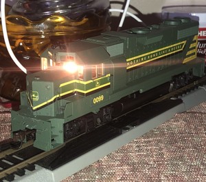 john deere ho scale train set