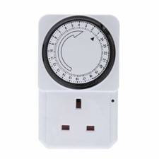 24 HOUR Mains Plug In Timer with LED Indicator for Lamps and Lights 30069C