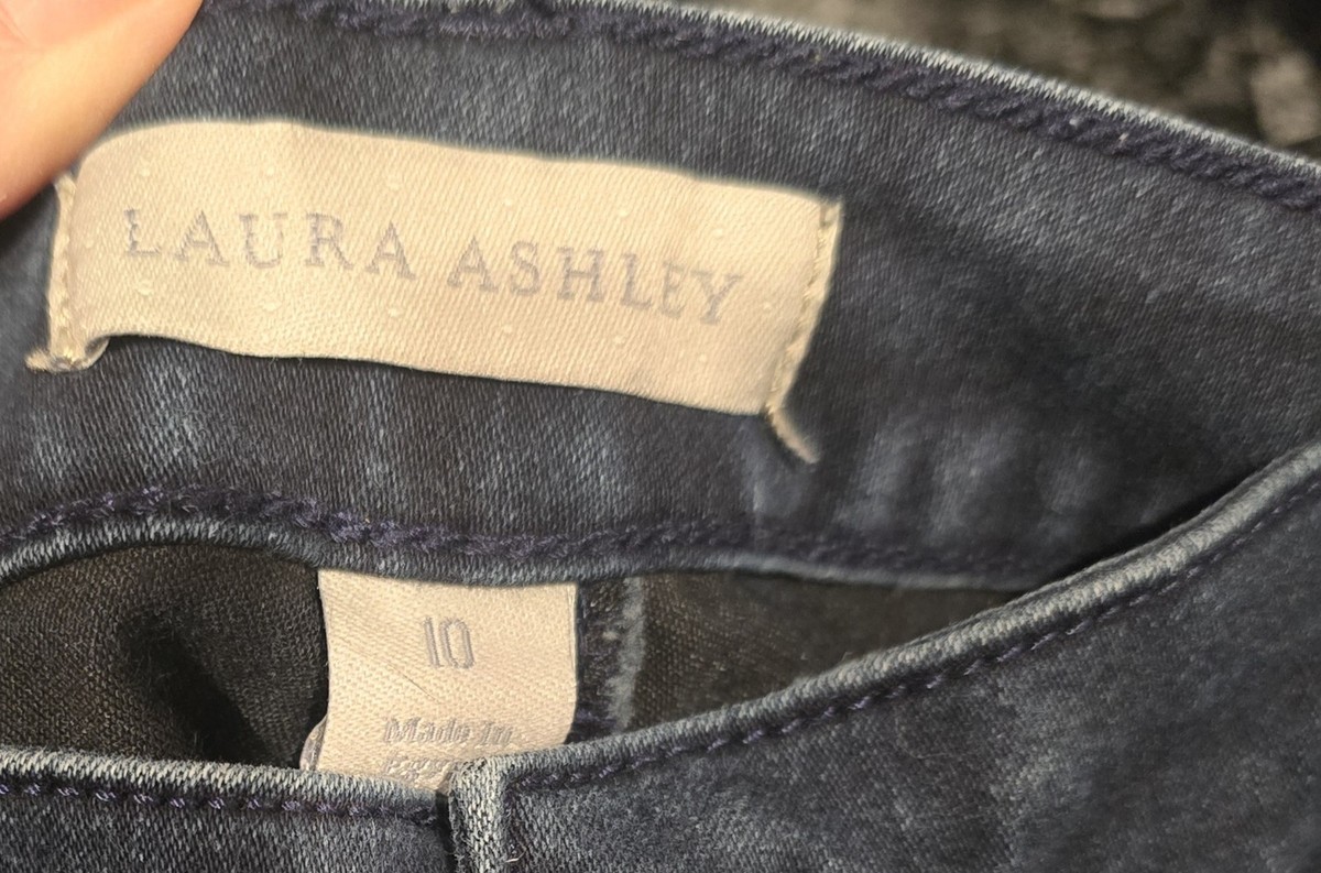 Two Women's Laura Ashley Jeans Size 10 1 Blue and 1 Black View 3