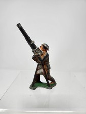 BARCLAY MANOIL Lead vintage US WWII Toy Soldier w/anti aircraft gun 774a