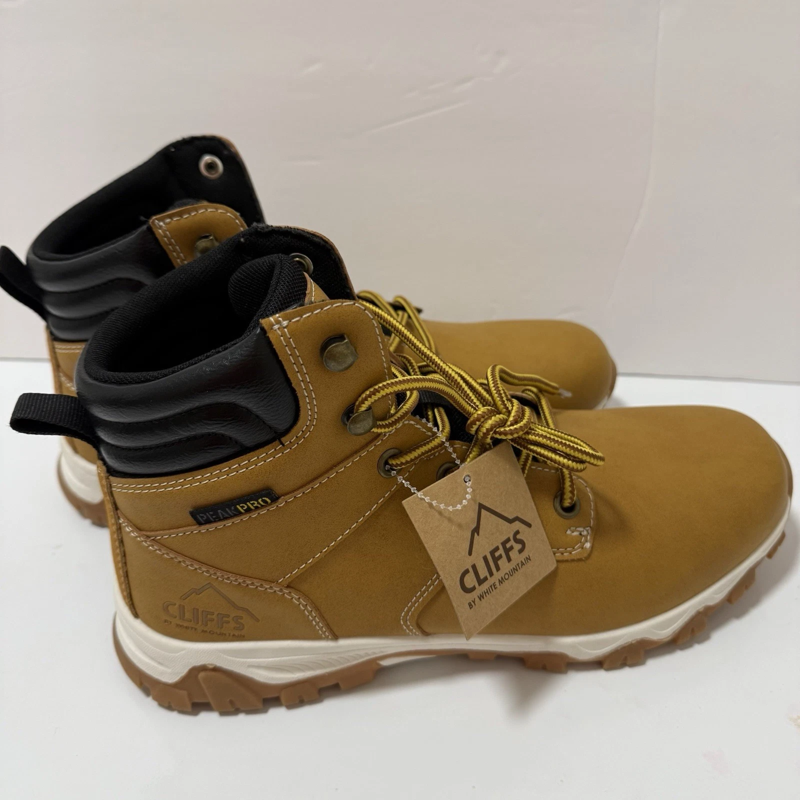 Cliffs By White Mountain Men's Workwear Lace Up Tan Boots - Size 9.5 NWOB