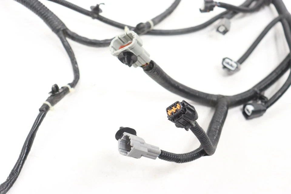 Nissan Armada 2017-2020 marco trasero chasis cableado arnés fabricante de equipos originales 240276GY0B Foto 4 de 4