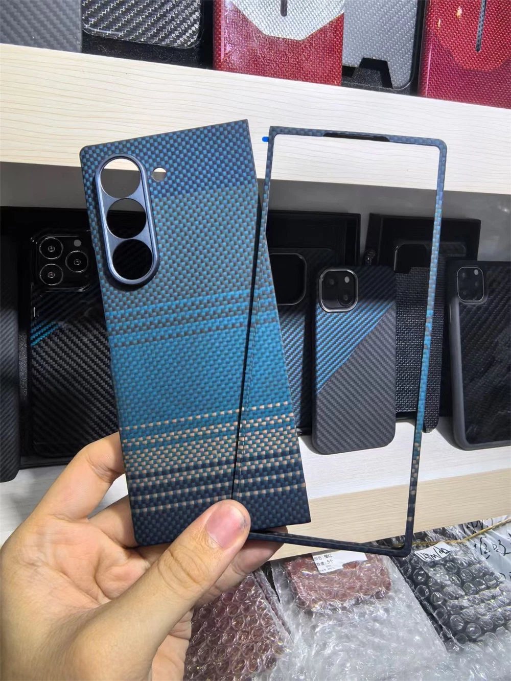 Magnetic Aramid Carbon Fiber Case For Samsung Galaxy Z Fold6 Matte Armor Cover - Picture 1 of 17