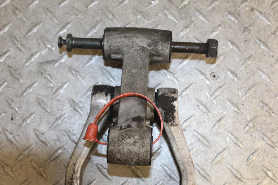 Kawasaki Ninja 750R ZX750F 1989 dogbone trasero acoplamiento de amortiguador Foto 2 de 4